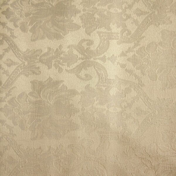 Cream Embossed Runners TN 39cm x 3.14m