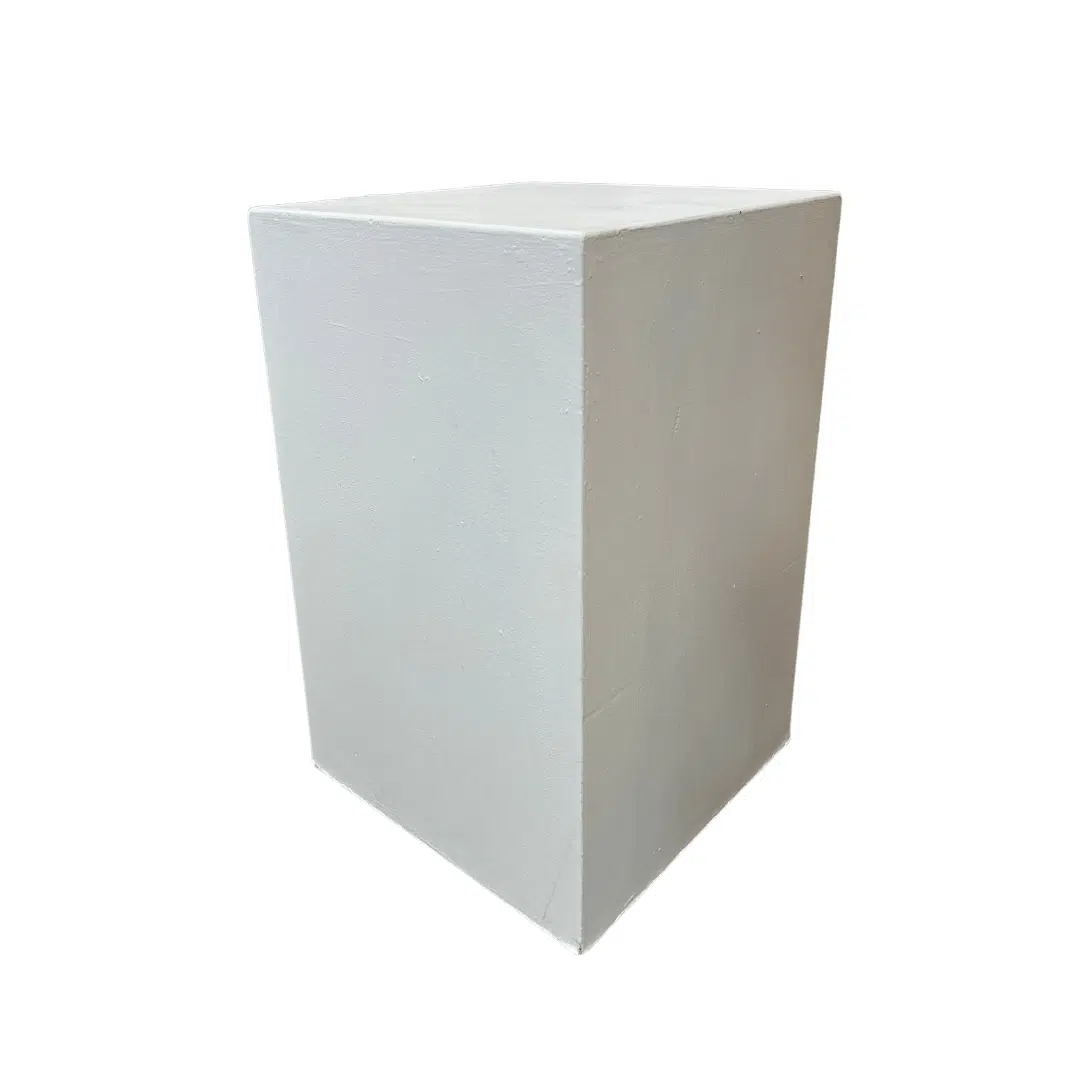 White Square Pillars
